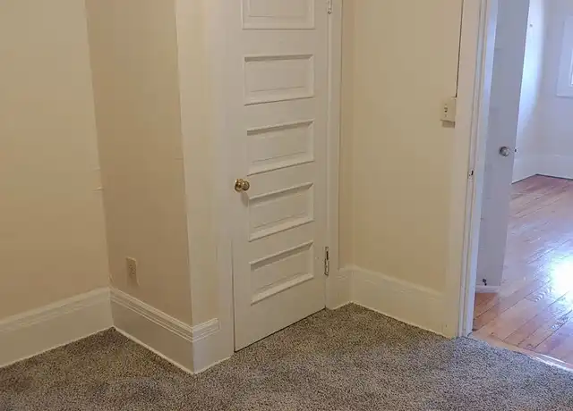 Property at 918 E Knapp St Unit 5, Milwaukee, WI, 53202, 1 bed, 1 bath, [object Object]