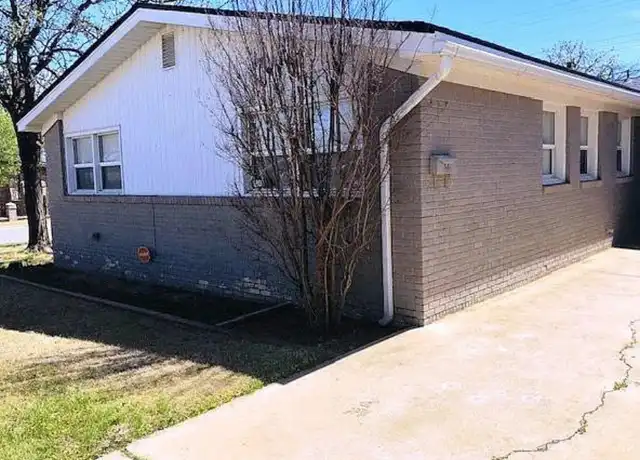 Property at 2801 53rd St, Lubbock, TX, 79413, 3 beds, 2 baths, [object Object]