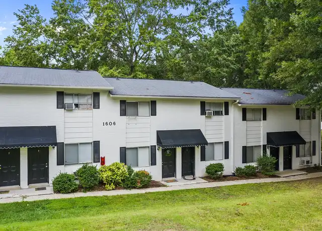 Property at The Oaks Gate City - 1604 17th St, Greensboro, NC, 27405, 2 beds, 1 bath, [object Object]