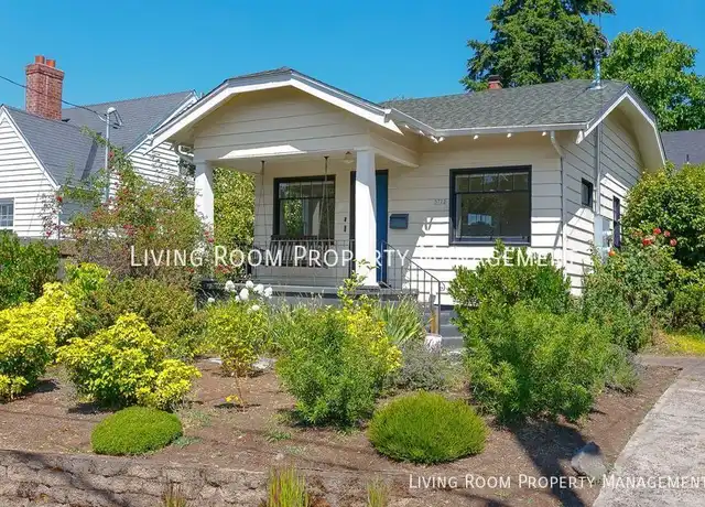 Property at 5722 NE 10th Ave, Portland, OR, 97211, 2 beds, 1 bath, [object Object]