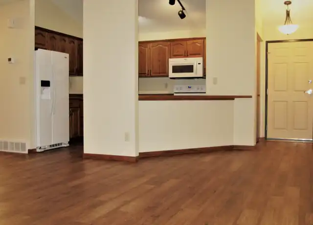 Property at 2818 15th St S, Fargo, ND, 58103, 2 beds, 2 baths, [object Object]