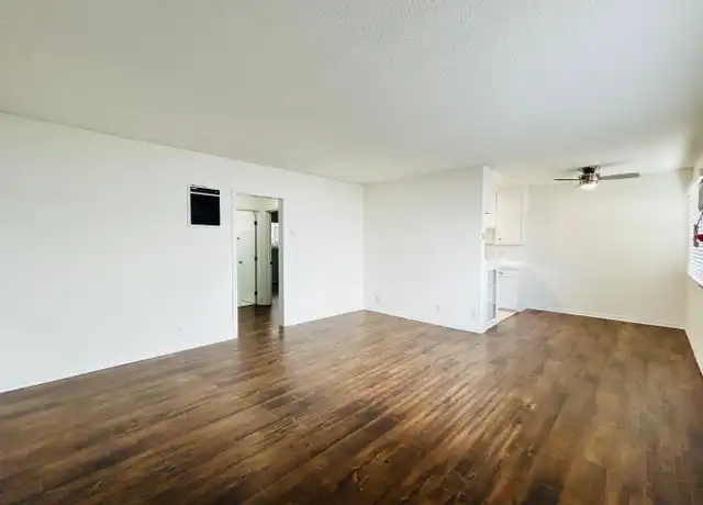 Property at 12721 Pacific Ave Unit 21-2, Los Angeles, CA, 90066, 2 beds, 1 bath, [object Object]