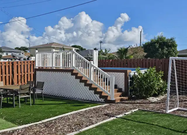Property at 337 SW 8th Ave, Delray Beach, FL, 33444, 4 beds, 2 baths, [object Object]