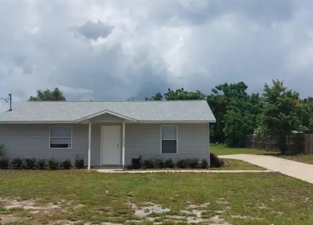 Property at 11517 Layton St, Leesburg, FL, 34788, 2 beds, 1 bath, [object Object]