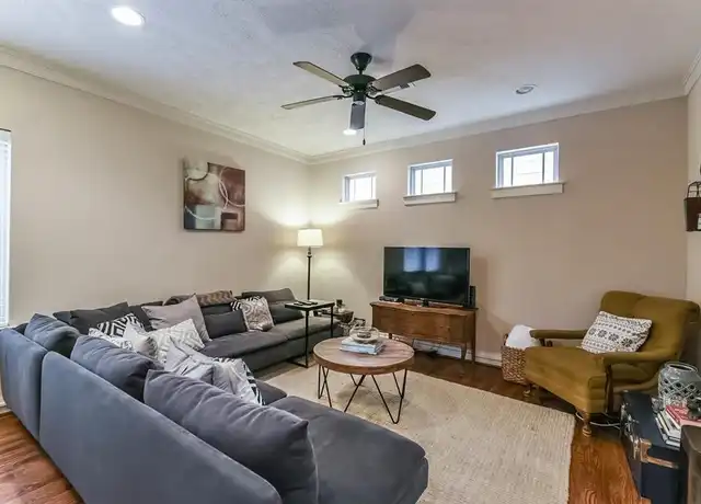 Property at 5924 Petty St Unit 5E, Houston, TX, 77007, 3 beds, 2.5 baths, [object Object]