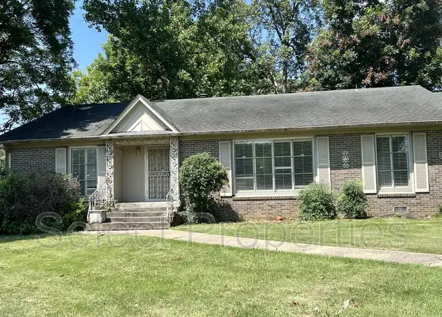Property at 200 W Cherry Ave, Jonesboro, AR, 72401, 3 beds, 2 baths, [object Object]