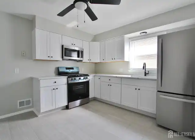 Property at 520 Hamilton Blvd Unit 2, South Plainfield, NJ, 07080, 2 beds, 1 bath, [object Object]