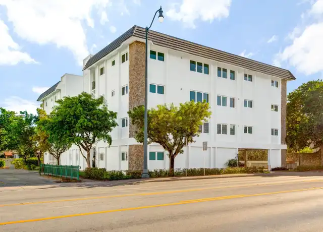 Property at 801 Capri St, Coral Gables, FL, 33134, 1 bed, 1 bath, [object Object]