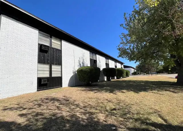 Property at 1309 NW Baldwin Ave Unit Solace apartments B5, Lawton, OK, 73507, 2 beds, 1 bath, [object Object]