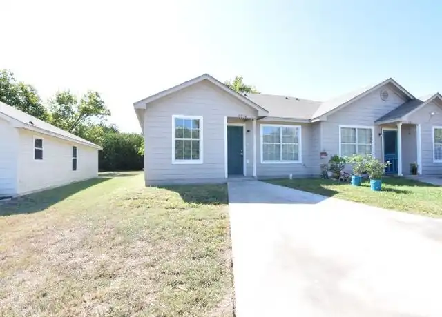 Property at 601 East Avenue M Unit M, Temple, TX, 76504, 3 beds, 1 bath, [object Object]