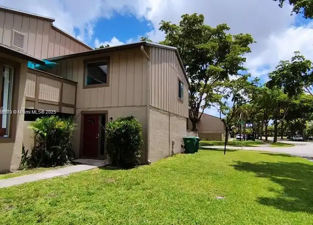 Property at 5701 NW 21st St Unit 17A, Lauderhill, FL, 33313, 2 beds, 1.5 baths, [object Object]