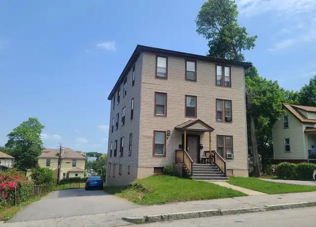 Property at 73 Green Hill Pkwy Unit 3, Worcester, MA, 01605, 4 beds, 2 baths, [object Object]