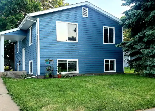 Property at 1011 Columbus St Unit 1/2, Pella, IA, 50219, 2 beds, 1 bath, [object Object]