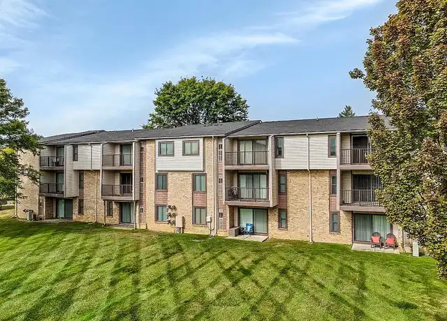 Property at Fairmont Park Apartments - 22540 Fairmont Dr, Farmington Hills, MI, 48335, 1-2 bed, 1-2 bath, [object Object]