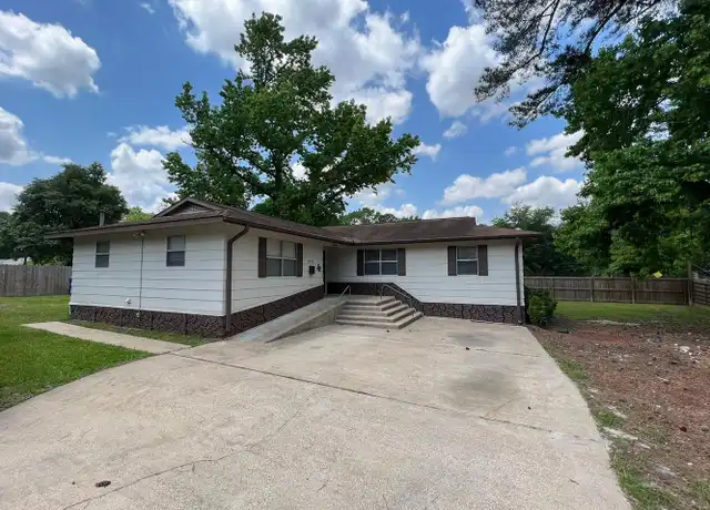 Property at 3058 Old Colony Rd, Huntsville, TX, 77320, 4 beds, 2 baths, [object Object]