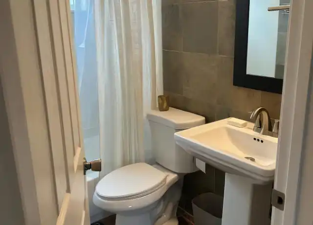 Property at 5225 Southwest Ave Unit 106, St. Louis, MO, 63139, 1 bed, 1 bath, [object Object]