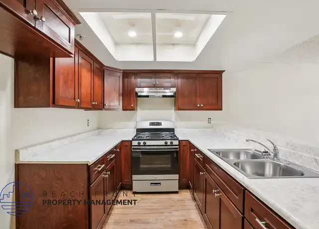 Property at Ross Towers - 1602 N Ross St, Santa Ana, CA, 92706, 1-2 bed, 1-2 bath, [object Object]