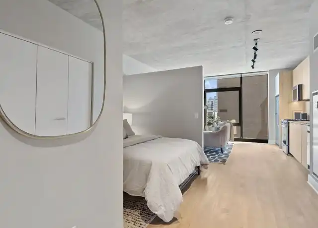 Property at 1044 W Van Buren St, Chicago, IL, 60607, 0 beds, 1 bath, [object Object]