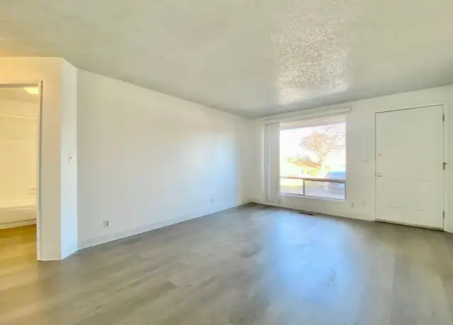 Property at 911 S 48th Ave Unit 8H, Yakima, WA, 98908, 1 bed, 1 bath, [object Object]