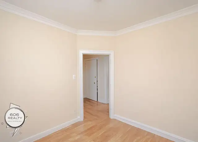 Photo of 6500 Cermak Rd, Berwyn, IL 60402