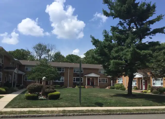 Property at Madison Arms - 155 Broad St, Flemington, NJ, 08822, 1 bed, 1 bath, [object Object]