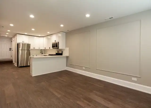 Property at 2618 W Evergreen Ave, Chicago, IL, 60622, 2 beds, 1 bath, [object Object]