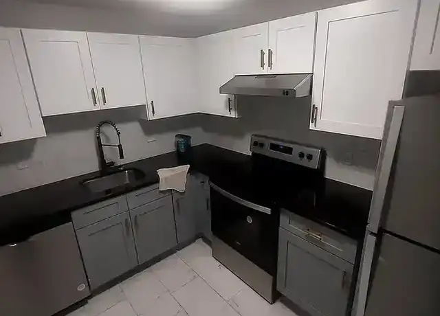 Property at 280 Collins St #213, Hartford, CT, 06105, 1 bed, 1 bath, [object Object]