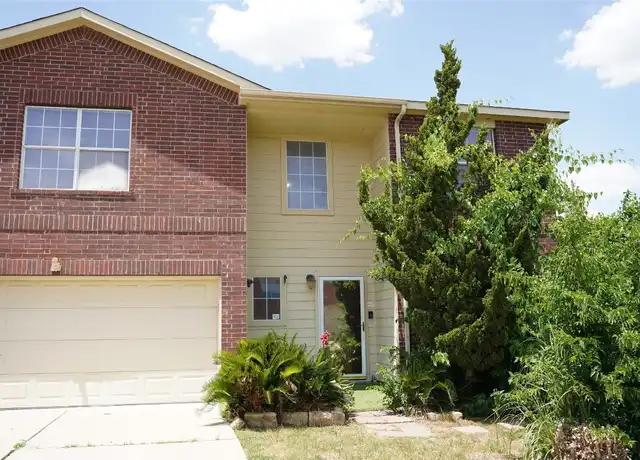 Property at 320 Phillips St, Hutto, TX, 78634, 4 beds, 2.5 baths, [object Object]