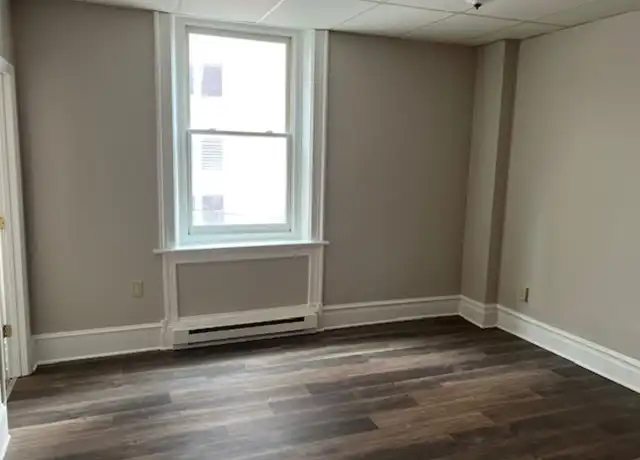 Property at 136 Walnut St Unit 3, Harrisburg, PA, 17101, 1 bed, 1 bath, [object Object]