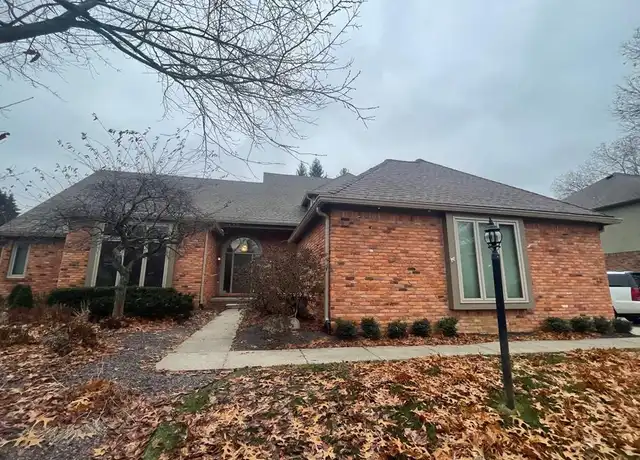 Property at 3235 Parkwood Dr, Rochester Hills, MI, 48306, 5 beds, 2.5 baths, [object Object]