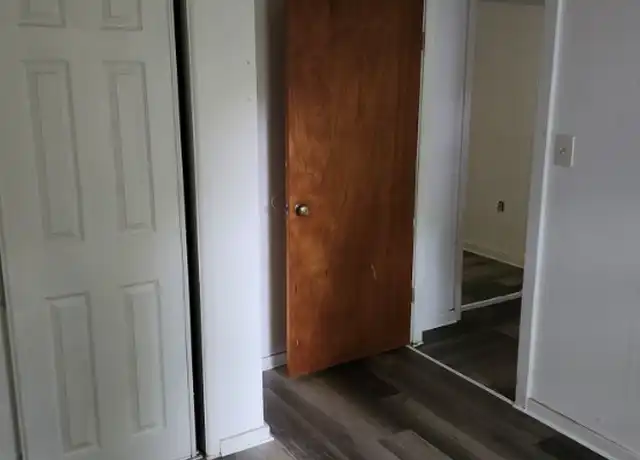 Property at 328 17th St Unit 328, Jackson, MI, 49203, 1 bed, 1 bath, [object Object]