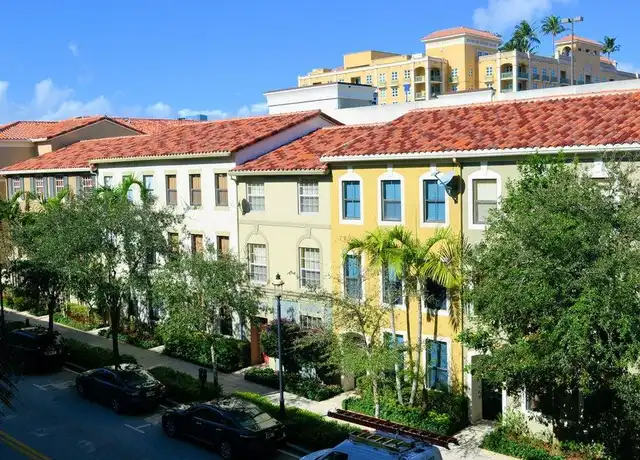 Property at 630 S Sapodilla Ave #327, West Palm Beach, FL, 33401, 1 bed, 1 bath, [object Object]