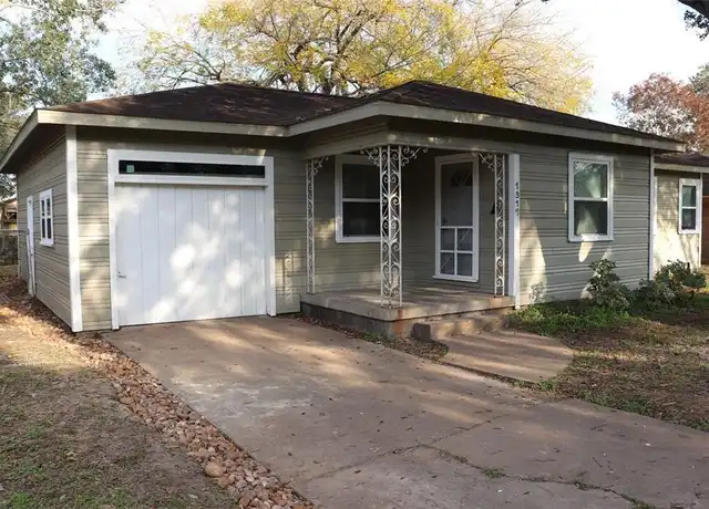 Property at 1317 Highland Dr, Bay City, TX, 77414, 3 beds, 1 bath, [object Object]