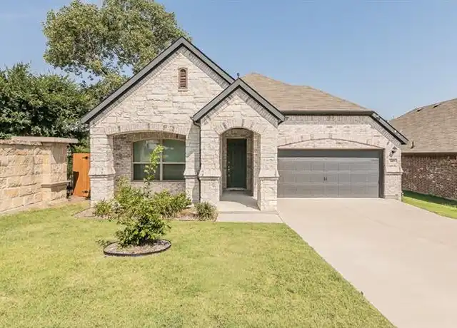 Property at 1405 Bentwood Dr, Garland, TX, 75041, 4 beds, 2 baths, [object Object]