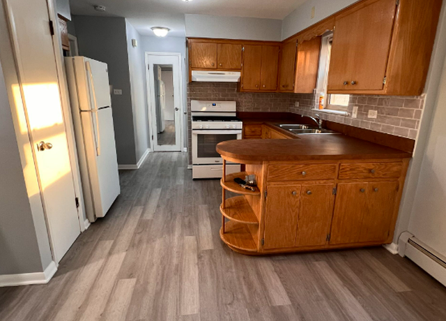 Photo of 3205 W 97th St Unit 1S, Evergreen Park, IL 60805