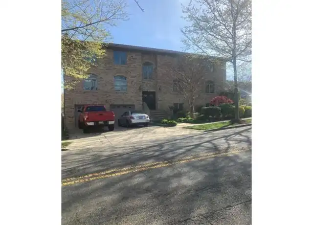 Property at 573 Kingsland Ave, Lyndhurst, NJ, 07071, 3 beds, 2 baths, [object Object]