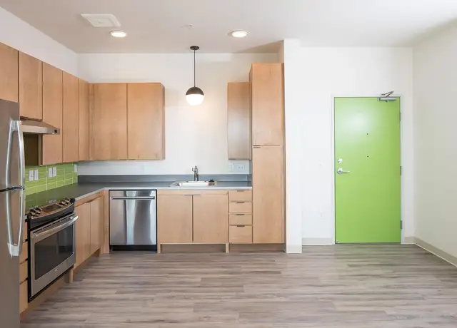 Photo of 1440 Independence St, Lakewood, CO 80215