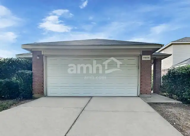 Property at 11809 Bobcat Dr, Fort Worth, TX, 76244, 4 beds, 2 baths, [object Object]