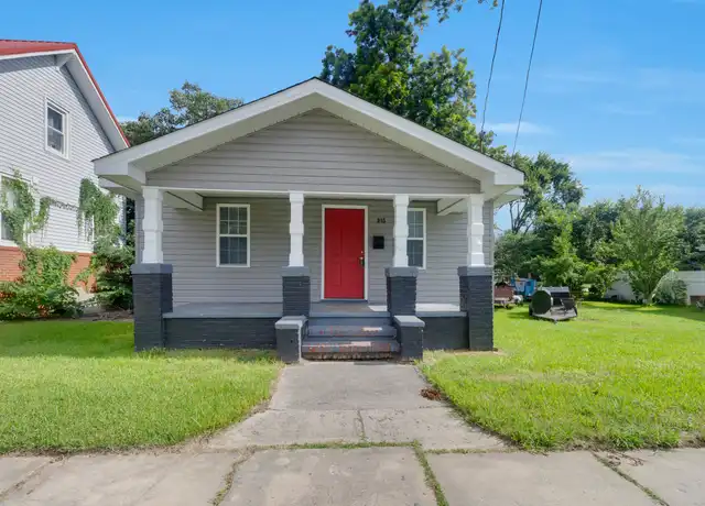 Property at 915 Elm St, New Bern, NC, 28560, 3 beds, 1 bath, [object Object]