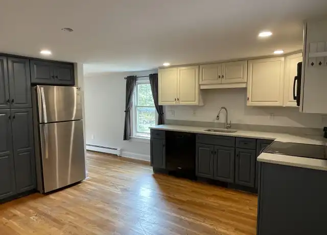 Property at 68 Maple Ave Unit 2, Bethel, CT, 06801, 2 beds, 1 bath, [object Object]