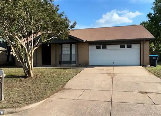 Property at 3105 Amber Dr S, Fort Worth, TX, 76133, 3 beds, 2 baths, [object Object]