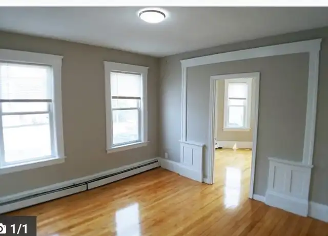 Property at 76 Townsend St Unit 3, Worcester, MA, 01609, 3 beds, 1 bath, [object Object]