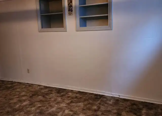 Property at 711 N Pine St Unit 6, Ellensburg, WA, 98926, 1 bed, 1 bath, [object Object]