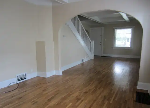 Property at 817 E Normal St, Springfield, MO, 65807, 3 beds, 2 baths, [object Object]