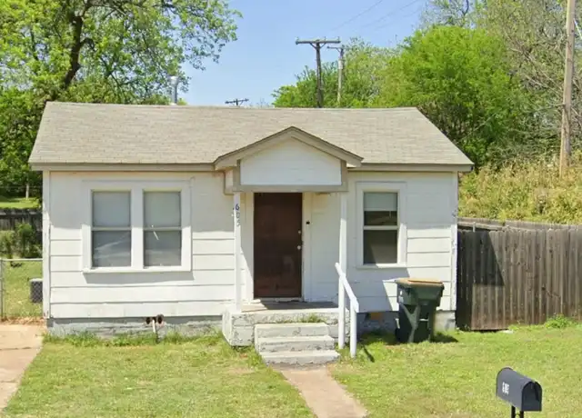 Property at 605 N 4th St, Duncan, OK, 73533, 2 beds, 1 bath, [object Object]