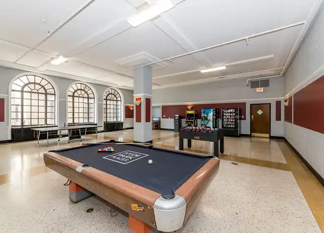 Property at 5532 S Hyde Park Blvd - 5540 S Hyde Park Blvd, Chicago, IL, 60637, 0 beds, 1 bath, [object Object]