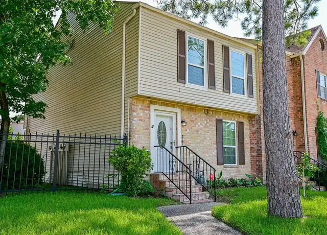 Property at 5791 Maple Hill Dr, Houston, TX, 77088, 2 beds, 2.5 baths, [object Object]