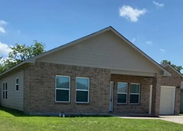 Property at 1707 Manor Garden Curv, Greenville, TX, 75401, 3 beds, 2 baths, [object Object]