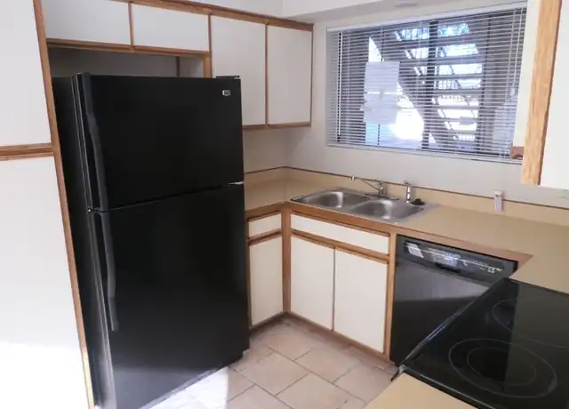 Property at 1721 W Wood Bridge Ct, Tucson, AZ, 85746, 3 beds, 2 baths, [object Object]