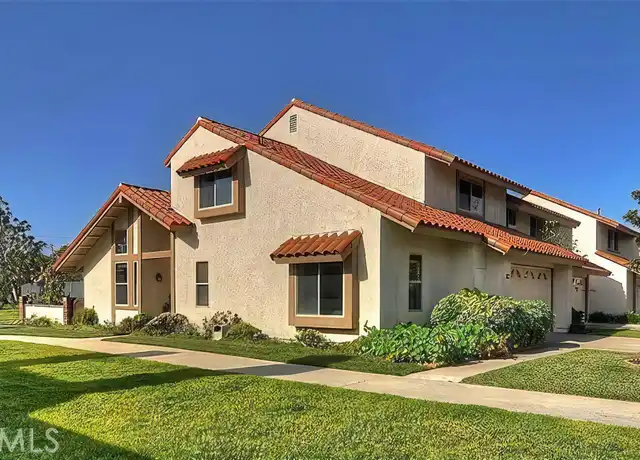 Property at 7886 Shell Cir, Huntington Beach, CA, 92648, 3 beds, 2 baths, [object Object]